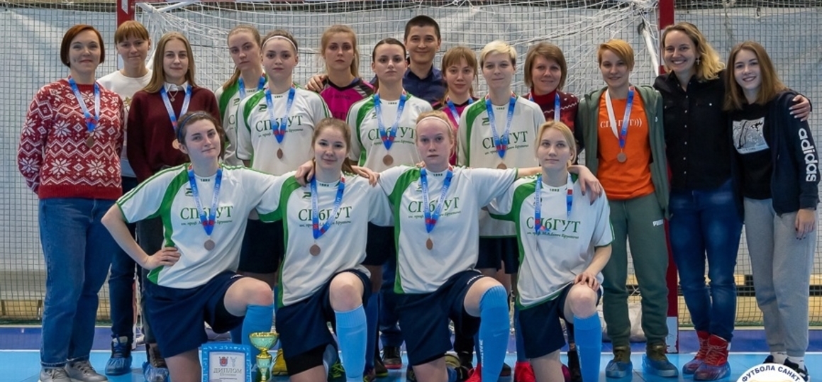 Женская сборная команда по мини-футболу в призерах студенческих соревнований