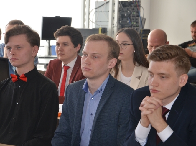 Студенты СПбГУТ защитили дипломы по проектам для сети билайн