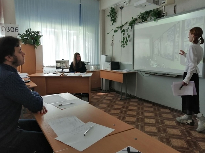 Преподаватели СПбГУТ оценили исследовательские проекты гимназистов