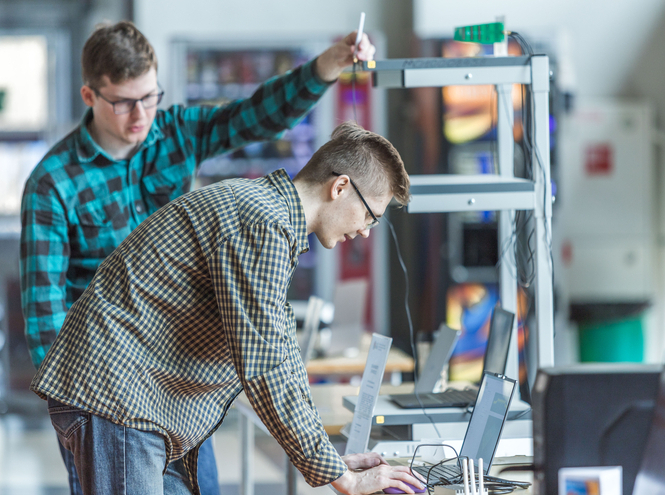 «Студенческая весна»: 830 работ, 586 докладов, выставка разработок и экспертные выступления