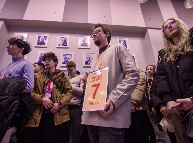 В СПбГУТ провели молодежный киберфестиваль «Первые на связи»