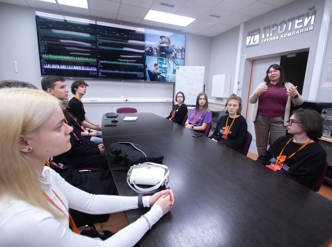 В СПбГУТ провели молодежный киберфестиваль «Первые на связи»