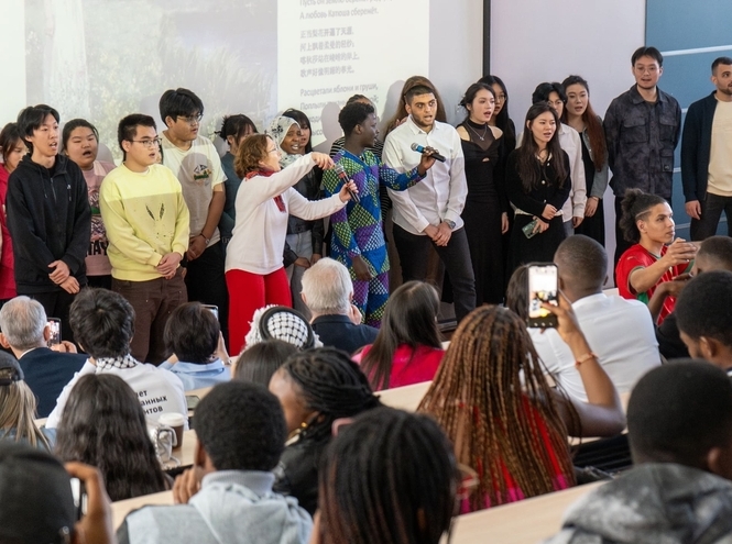 От агитбригады до Медиацентра: живые традиции СПбГУТ