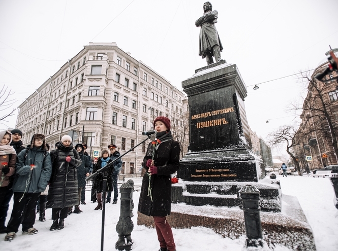 Students of Preparatory Department for Foreign Citizens and college students at events dedicated to Alexander Pushkin Memorial Day