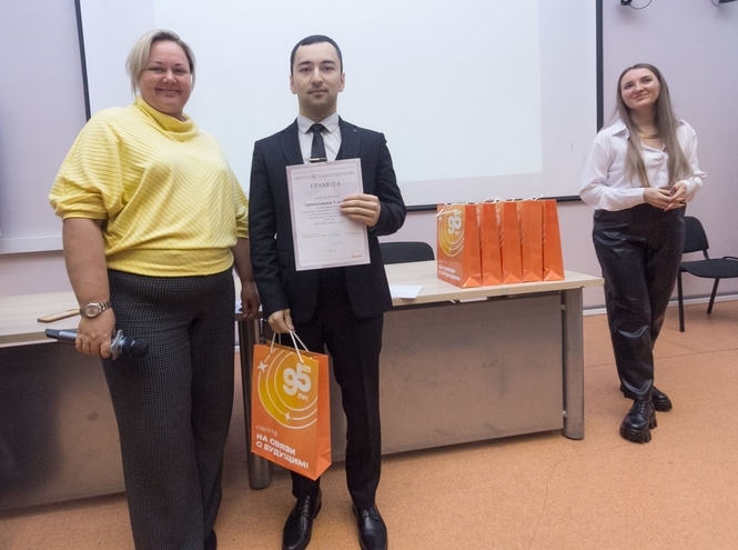 Best International Students: Results of the Annual Top 10 Awards