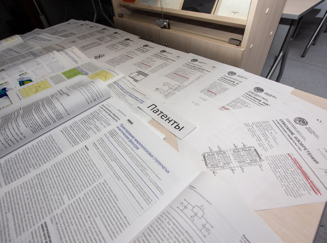 Почётным профессорам СПбГУТ посвящается: выставка к юбилею Сергея Томашевича