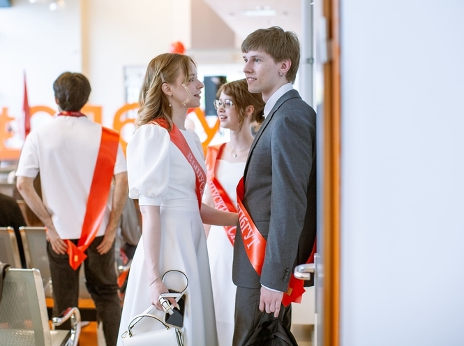 Выпускники факультета КБ первыми в СПбГУТ получили дипломы