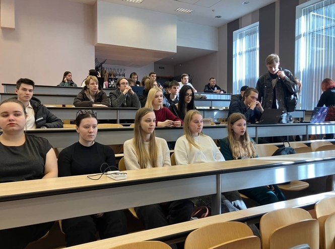 Студенты СПбГУТ узнали о работе в креативной индустрии от специалиста AYA Games