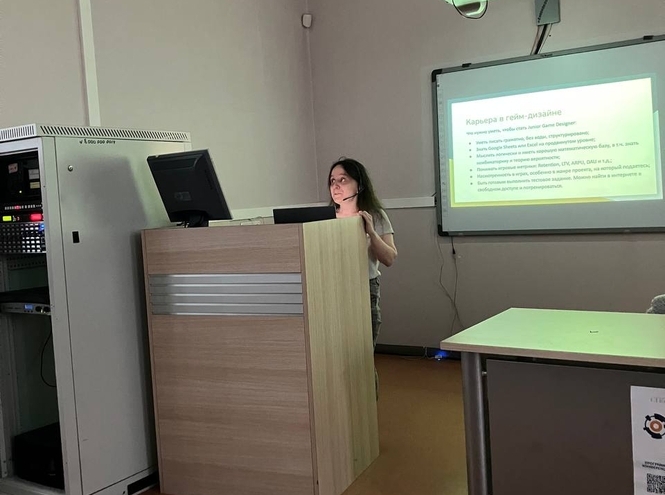 Студенты СПбГУТ узнали о работе в креативной индустрии от специалиста AYA Games