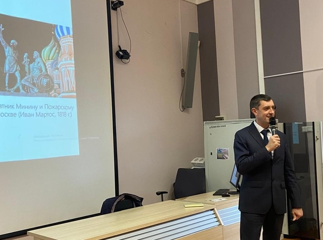 Студентам СПбГУТ рассказали об историческом смысле Дня народного единства