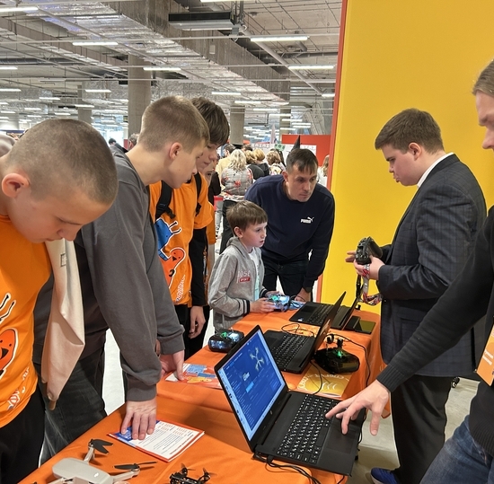 СПбГУТ стал партнером инженерного фестиваля «РобоФинист»