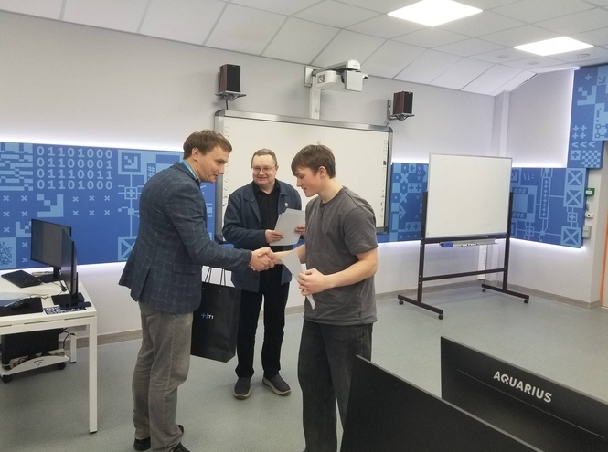 В СПбГУТ наградили победителей Чемпионата по спортивному программированию