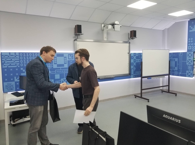 В СПбГУТ наградили победителей Чемпионата по спортивному программированию