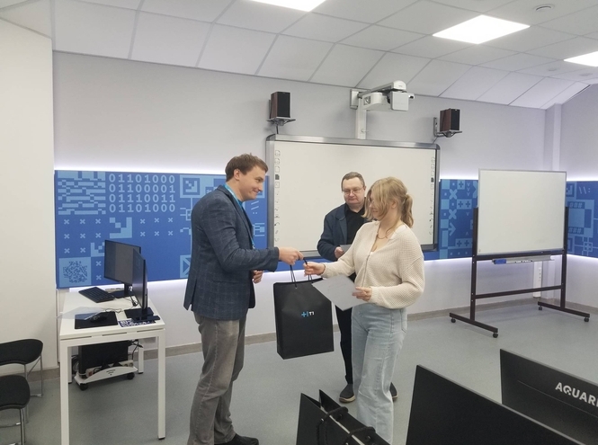 В СПбГУТ наградили победителей Чемпионата по спортивному программированию