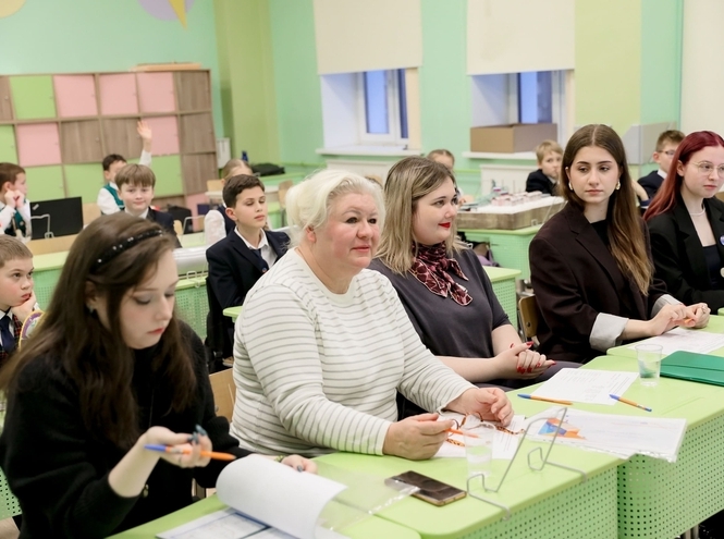 СПбГУТ развивает сотрудничество с Инженерно-технологической школой № 777