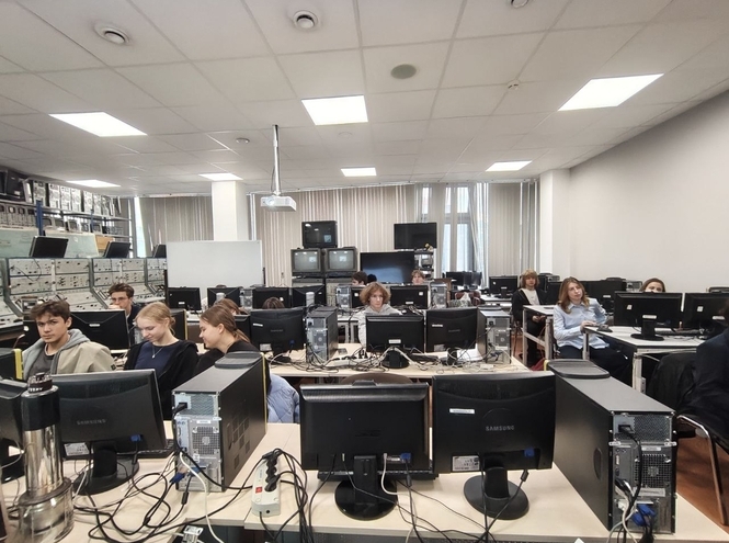 В СПбГУТ проходит «Факультативная школа»