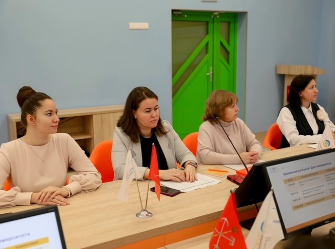 СПбГУТ и ИТШ №777 обсудили «День университета» для школьников