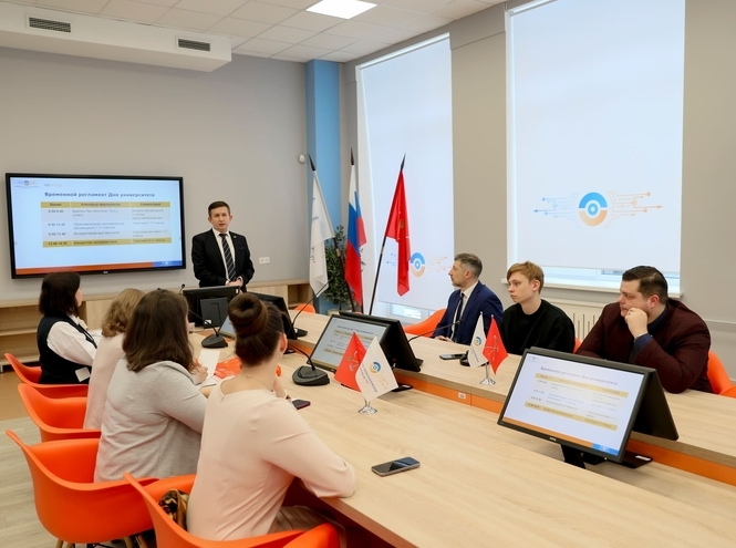 СПбГУТ и ИТШ №777 обсудили «День университета» для школьников