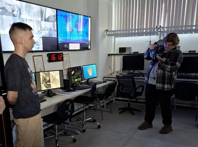 Магистрант СПбГУТ представил вуз на всероссийском инженерном форуме в Москве