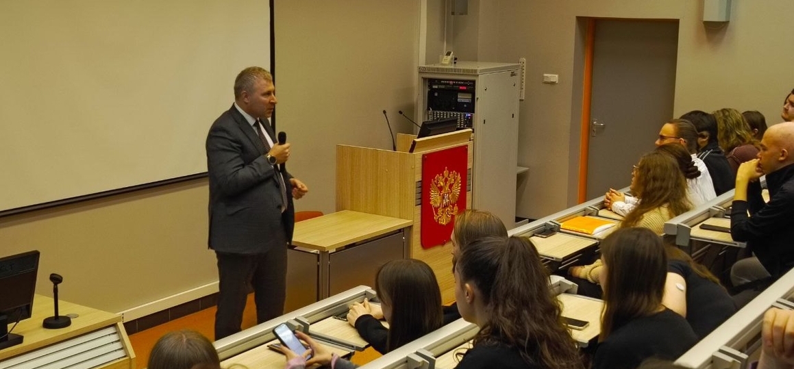 Ректор СПбГУТ встретился со старостами первого курса