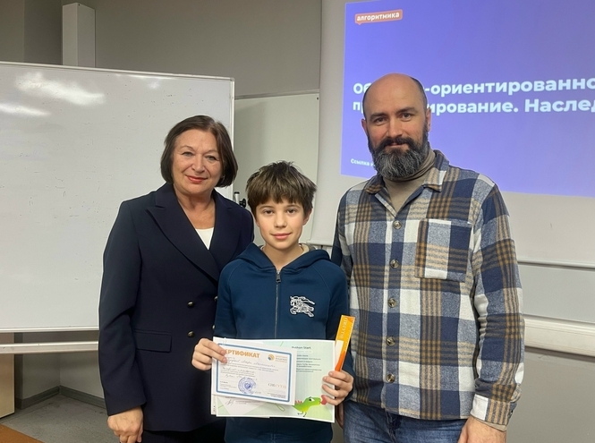 В ЦАШ СПбГУТ завершились курсы по Python и кибербезопасности для школьников