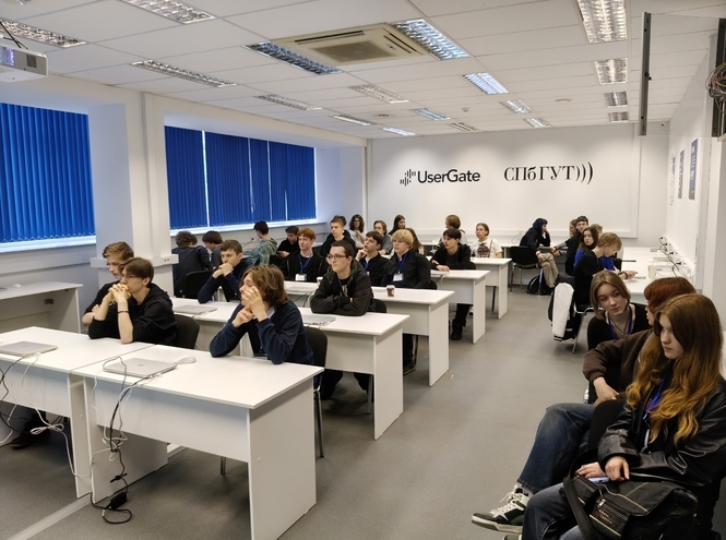 В СПбГУТ завершилась весенняя Школа будущего студента