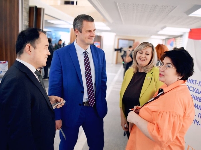 СПбГУТ участвовал в образовательных выставках Казахстана и Кыргызстана