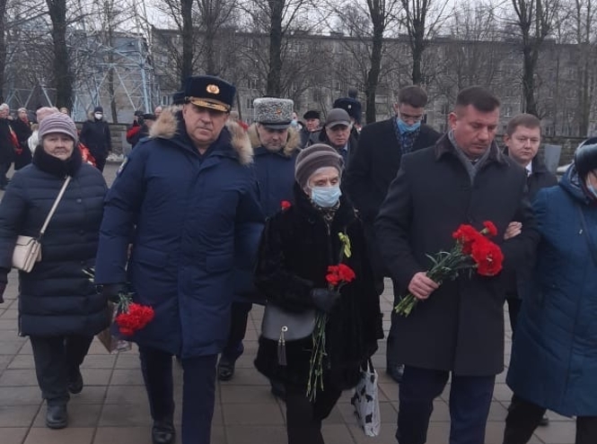 На Невском воинском кладбище «Журавли» состоялся траурно-торжественный церемониал