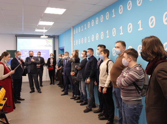 Участники федеральной программы по подготовке резерва управленческих кадров посетили АКТ (ф) СПбГУТ