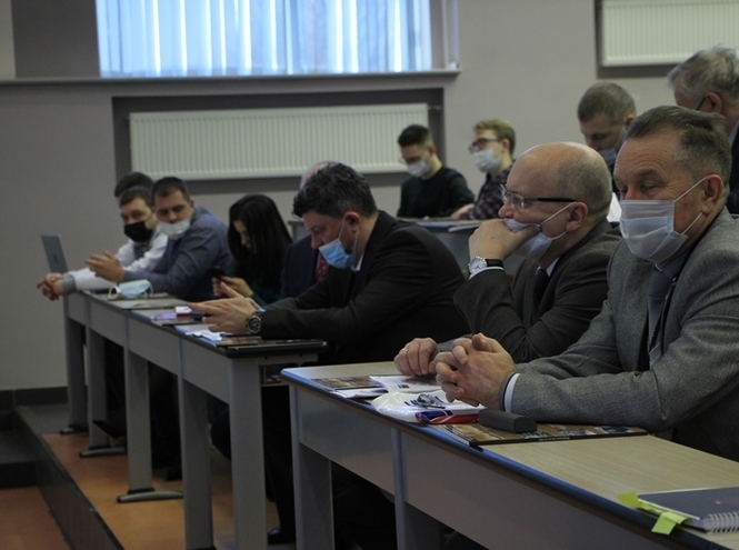 В СПбГУТ стартовала конференция АПИНО-2021