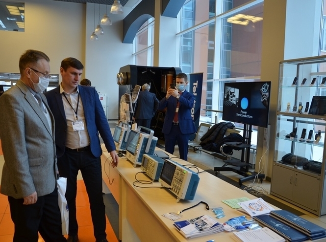 В СПбГУТ стартовала конференция АПИНО-2021