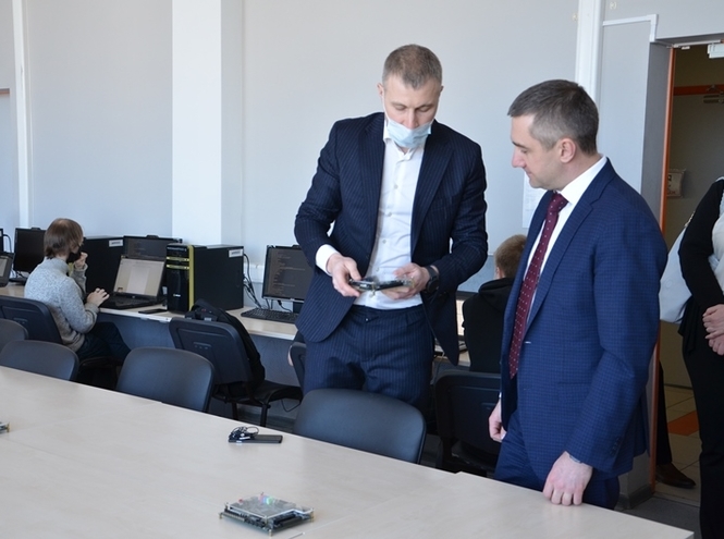 Руководство компании «Ростелеком» посетило СПбГУТ