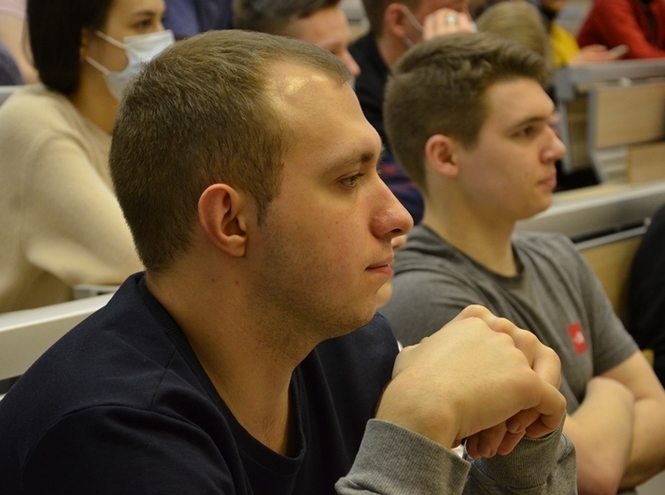 «Мы делаем что-то очень похожее на чудо!»: IT-директор Tele2 Алексей Мартынов встретился со студентами СПбГУТ