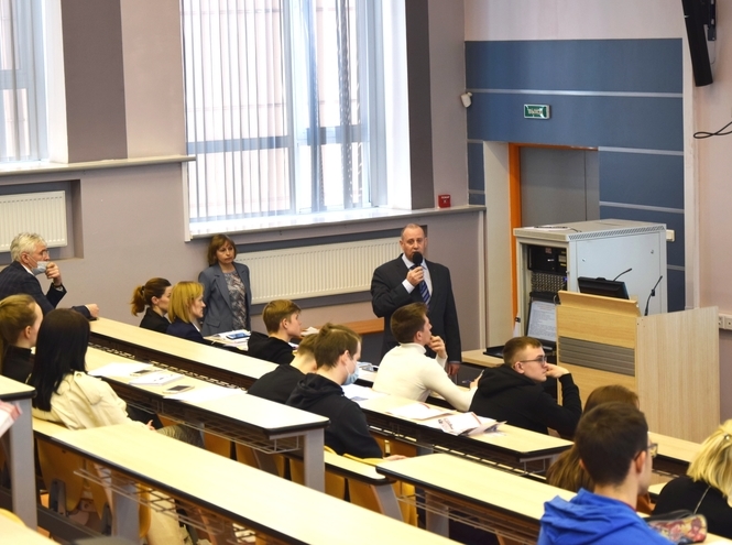 Время поступать: СПбГУТ провел общеуниверситетский День открытых дверей