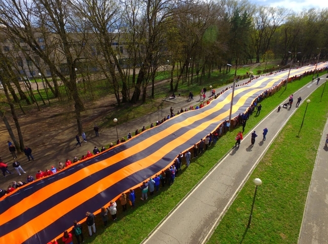 Волонтерский отряд СКТ принял участие в акции «Ленты Победы»