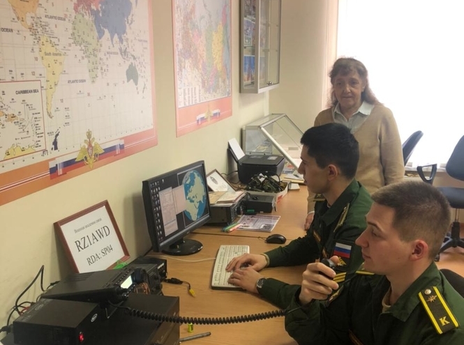 «На связи!»: в честь Дня радио проведен радиообмен