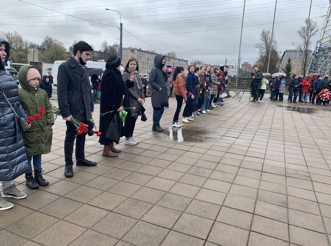 Студенты СПбГУТ приняли участие в торжественно-траурном церемониале