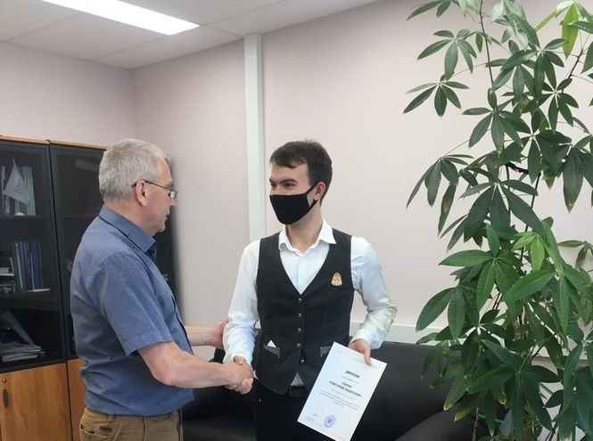 Вручение дипломов участникам экспозиции научных достижений СПбГУТ