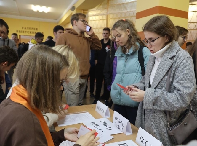 1 сентября в Архангельском колледже телекоммуникаций 