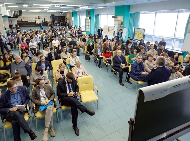 Начальник отдела по воспитательной работе представил университет на Всероссийском семинаре-совещании