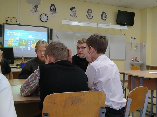 Экологический клуб СПбГУТ провёл лекцию школьникам