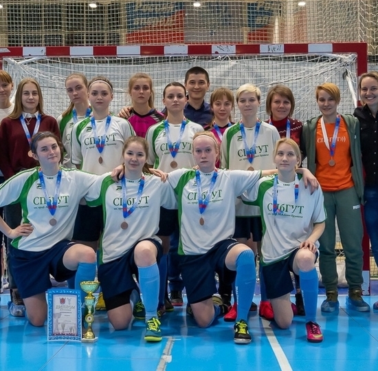 Женская сборная команда по мини-футболу в призерах студенческих соревнований