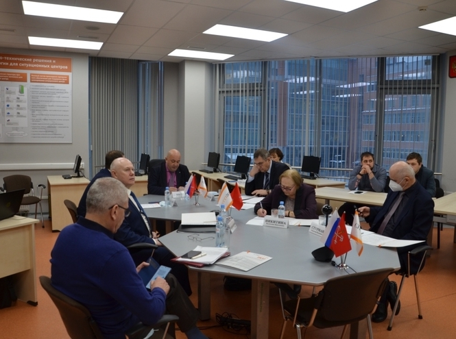 Законно и сообща: СПбГУТ собрал экспертов на круглом столе об экобезопасности сетей сотовой связи