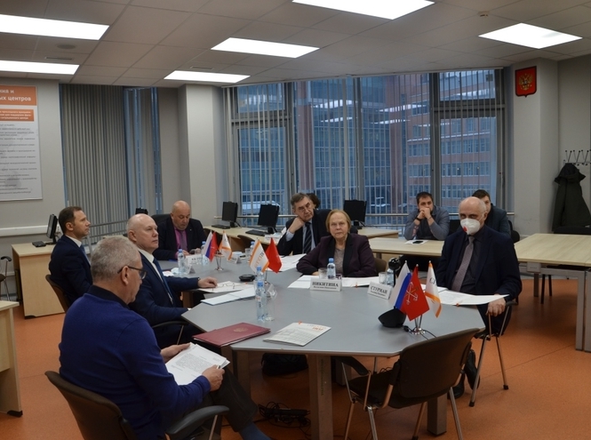 Законно и сообща: СПбГУТ собрал экспертов на круглом столе об экобезопасности сетей сотовой связи