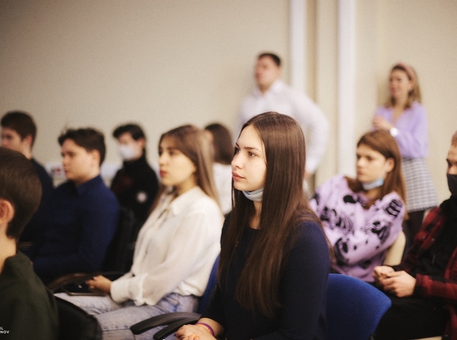 Вперёд за новыми победами: в СПбГУТ прошла встреча ректора со студентами
