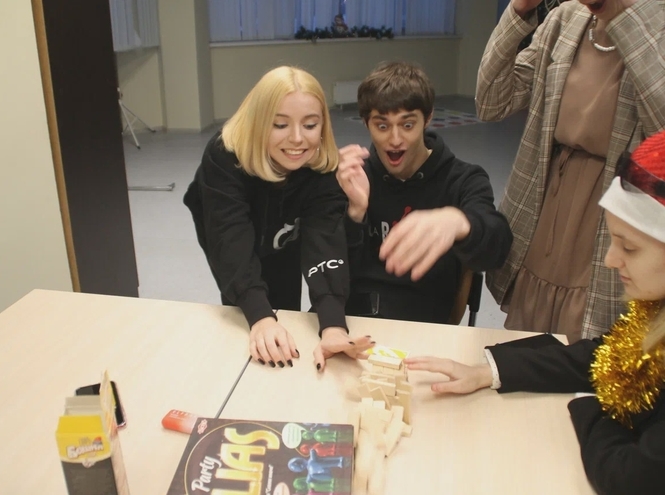 Первокурсники и активисты встретились на «Новогоднем шоу РТС»