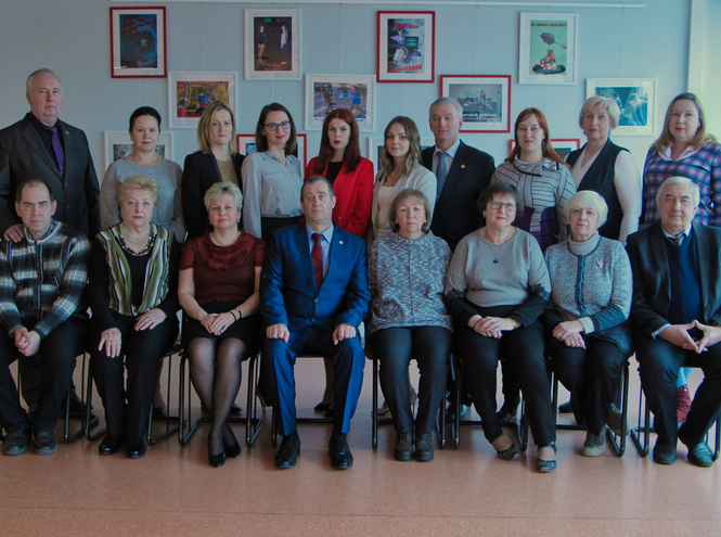 Учиться, работать, жить: первый юбилей Института непрерывного образования