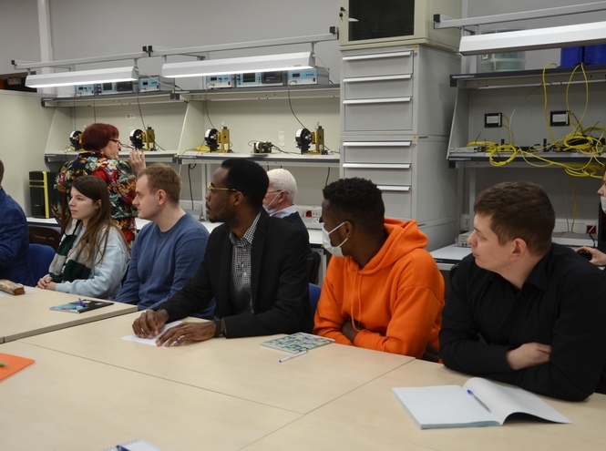 СПбГУТ и Т8 запустили обучение на базовой кафедре ВТС DWDM