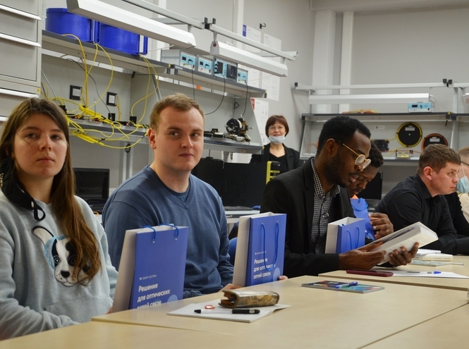 СПбГУТ и Т8 запустили обучение на базовой кафедре ВТС DWDM