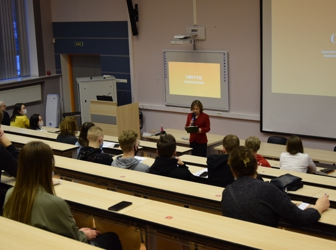 Будущее рядом: СПбГУТ провел День открытых дверей